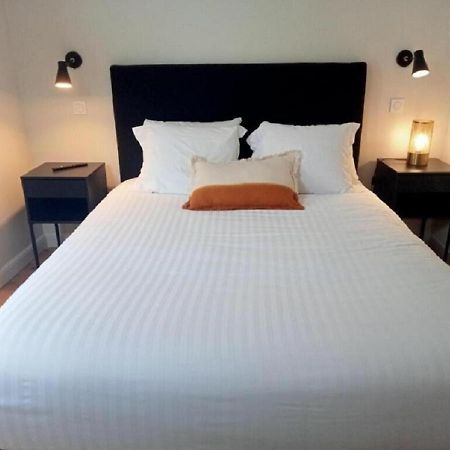 Apartament Les Nids Perches - Rue Sainte Croix Mortagne-au-Perche Zewnętrze zdjęcie